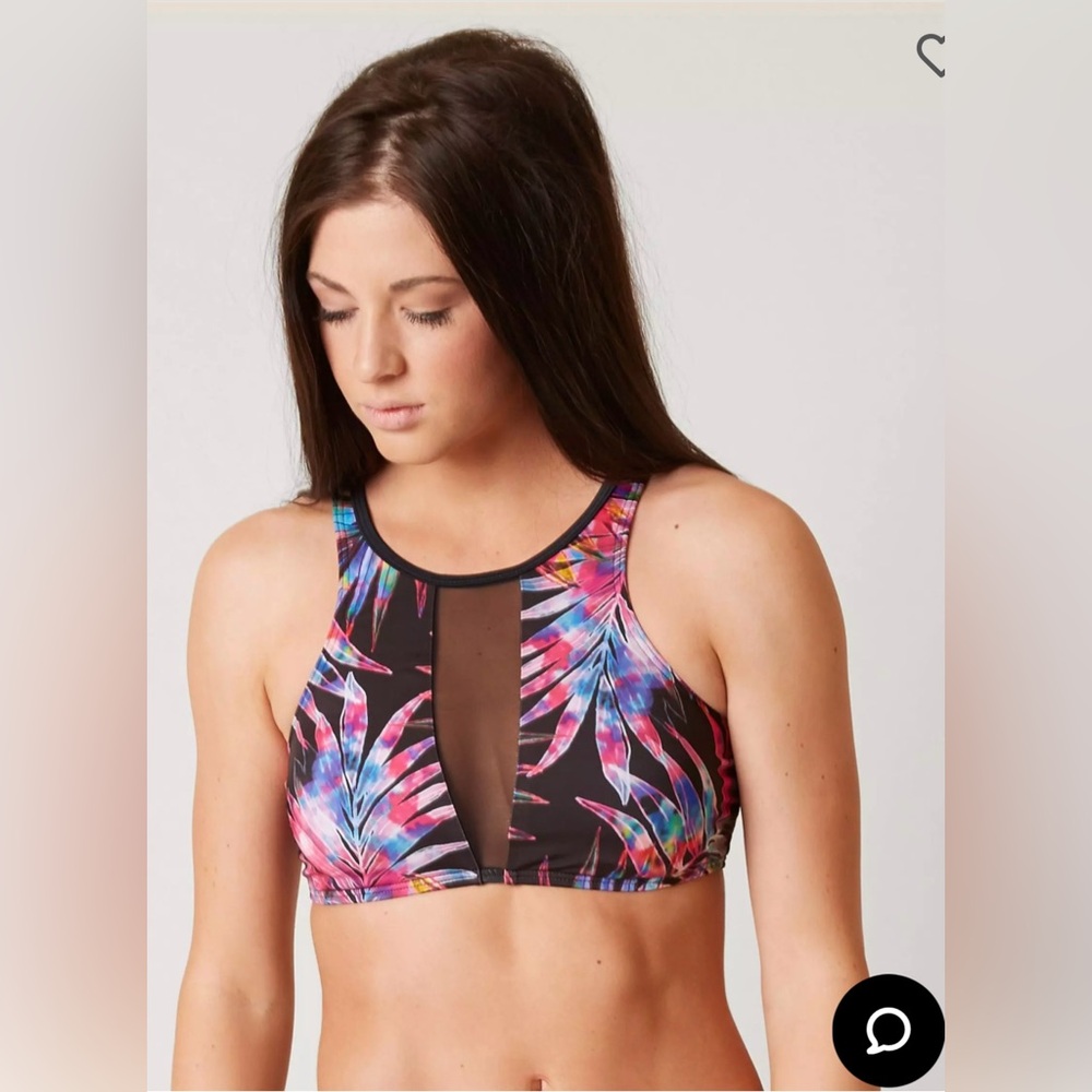 NWT Beach Lingo Swim Suit Top